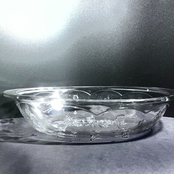 1960s Anchor Hocking Savannah Oval 2qt. Casserole Dish Floral Embossed Design - Picture 5 of 8